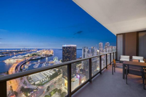 Bayfront View! PH Luxury 3BR in Downtown Miami